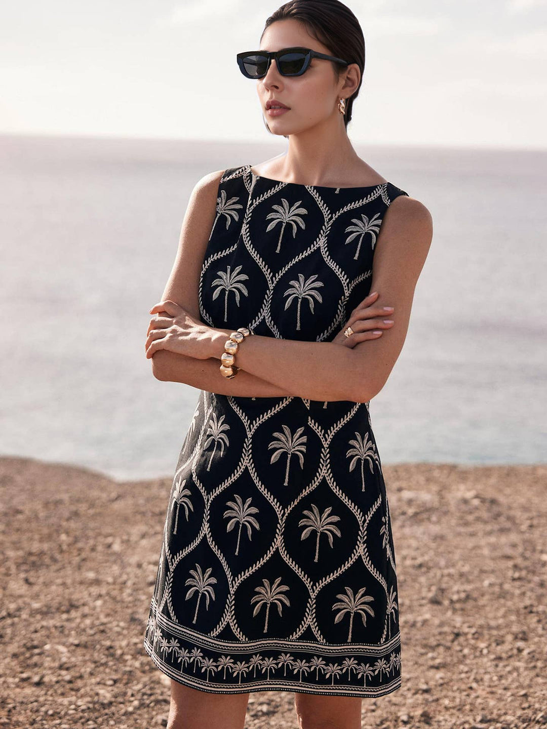 PALM PRINT EMBROIDERED SLEEVELESS SHEATH DRESS - BLACK
