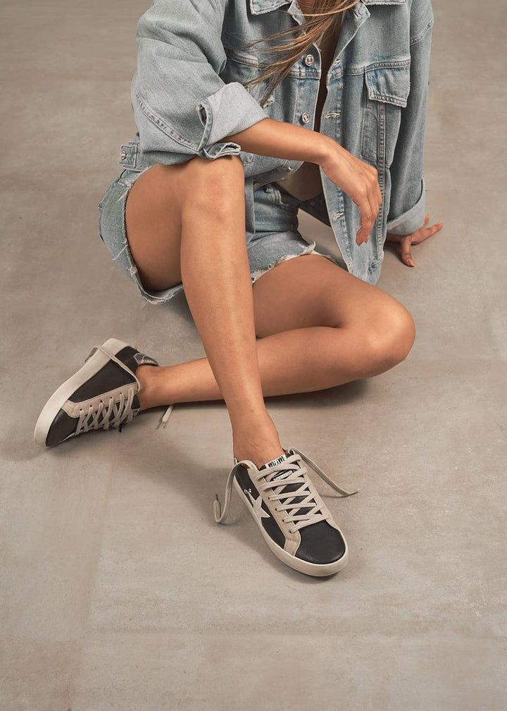 BRADY STAR ACCENTED LEATHER SNEAKERS - BLACK