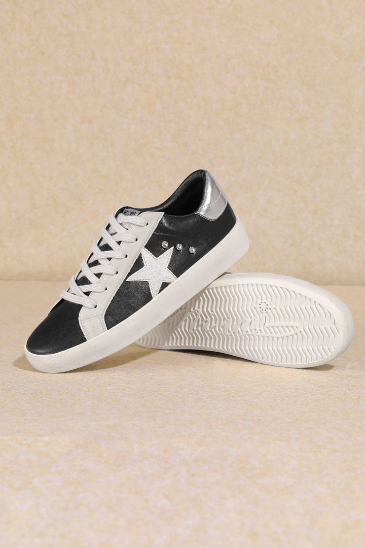 BRADY STAR ACCENTED LEATHER SNEAKERS - BLACK
