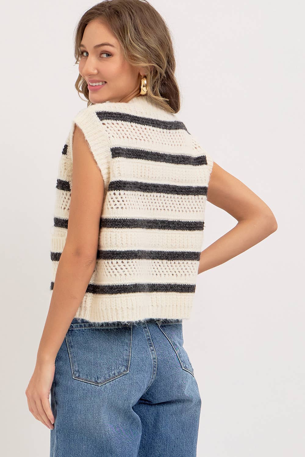 STRIPE SWEATER KNIT SLEEVELESS TOP - CREAM + NAVY