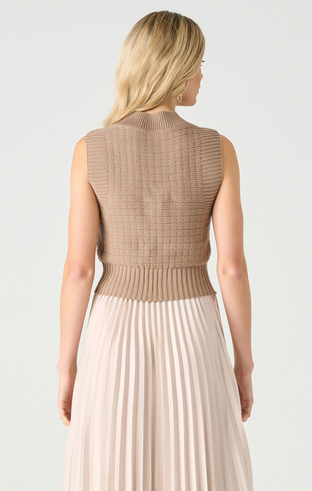 TEXTURED STITCH SWEATER TANK - MINK