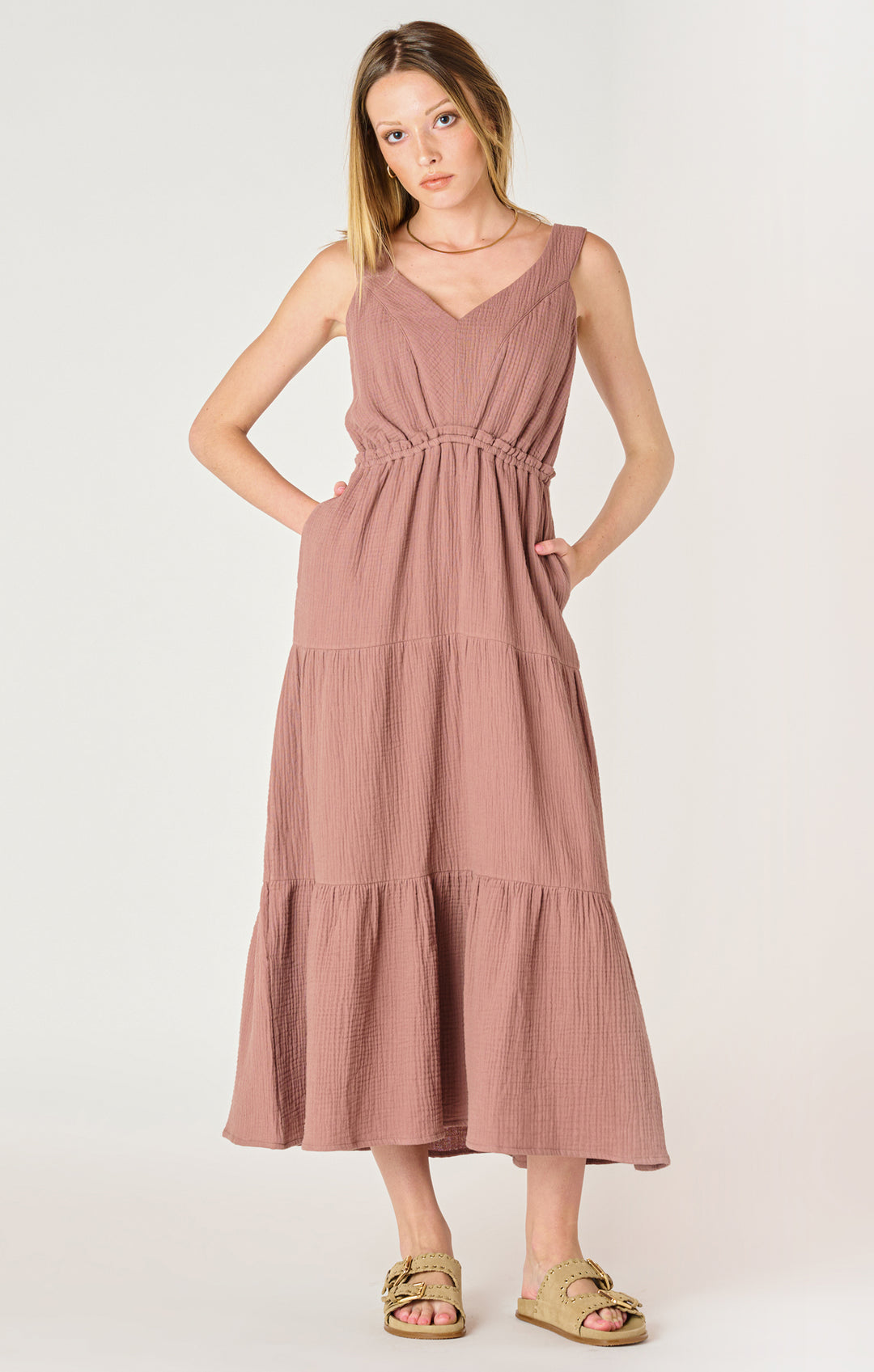 SLEEVELESS TEXTURED TIERED MIDI DRESS - ROSE TAUPE