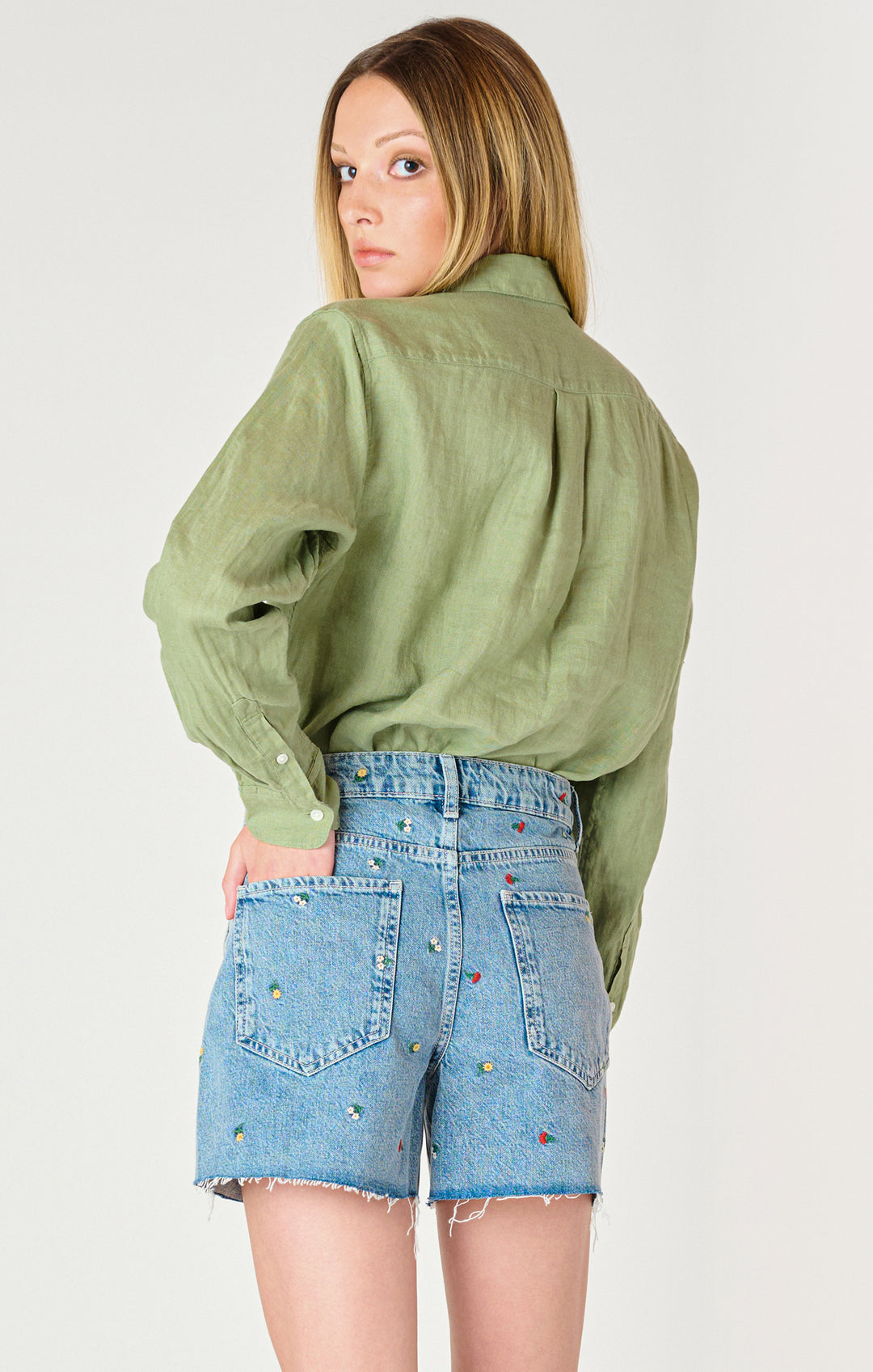 LONG SLEEVE BUTTON DOWN WOVEN BLOUSE - BASIL