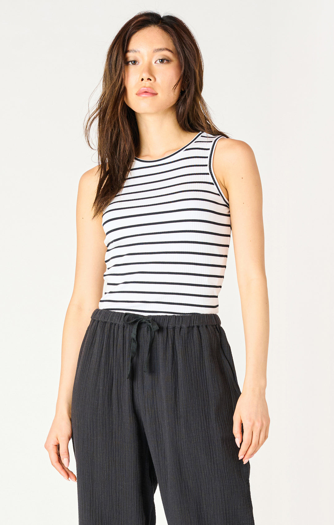 SLEEVELESS RIBBED STRIPED TANK - BLACK + WHITE