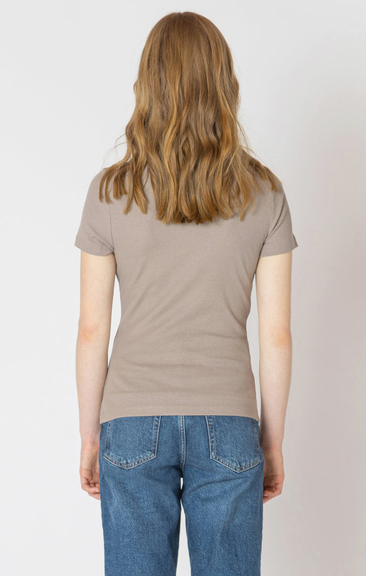 BASIC RIBBED TEE - ALMOND