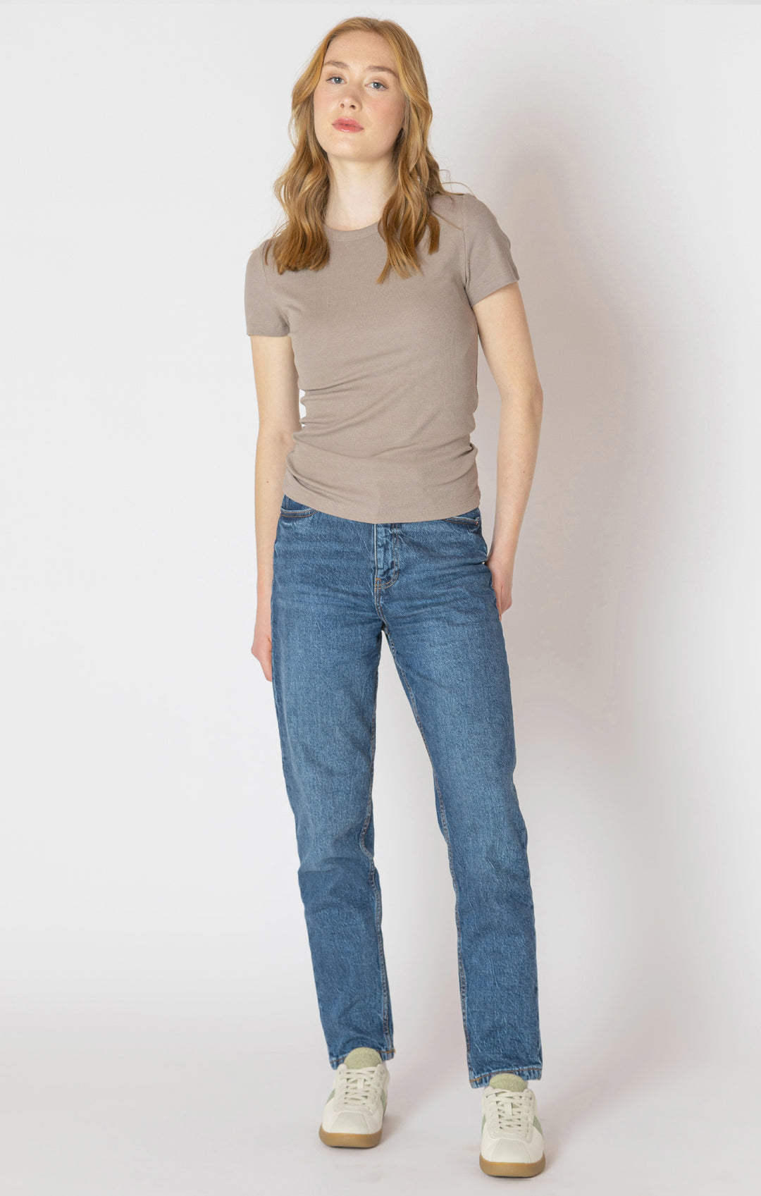 BASIC RIBBED TEE - ALMOND