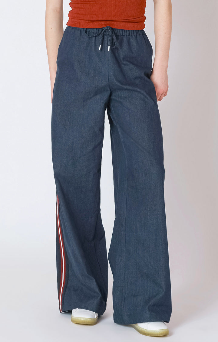 SIDE STRIPE WIDE LEG JEAN - DARK INDIGO