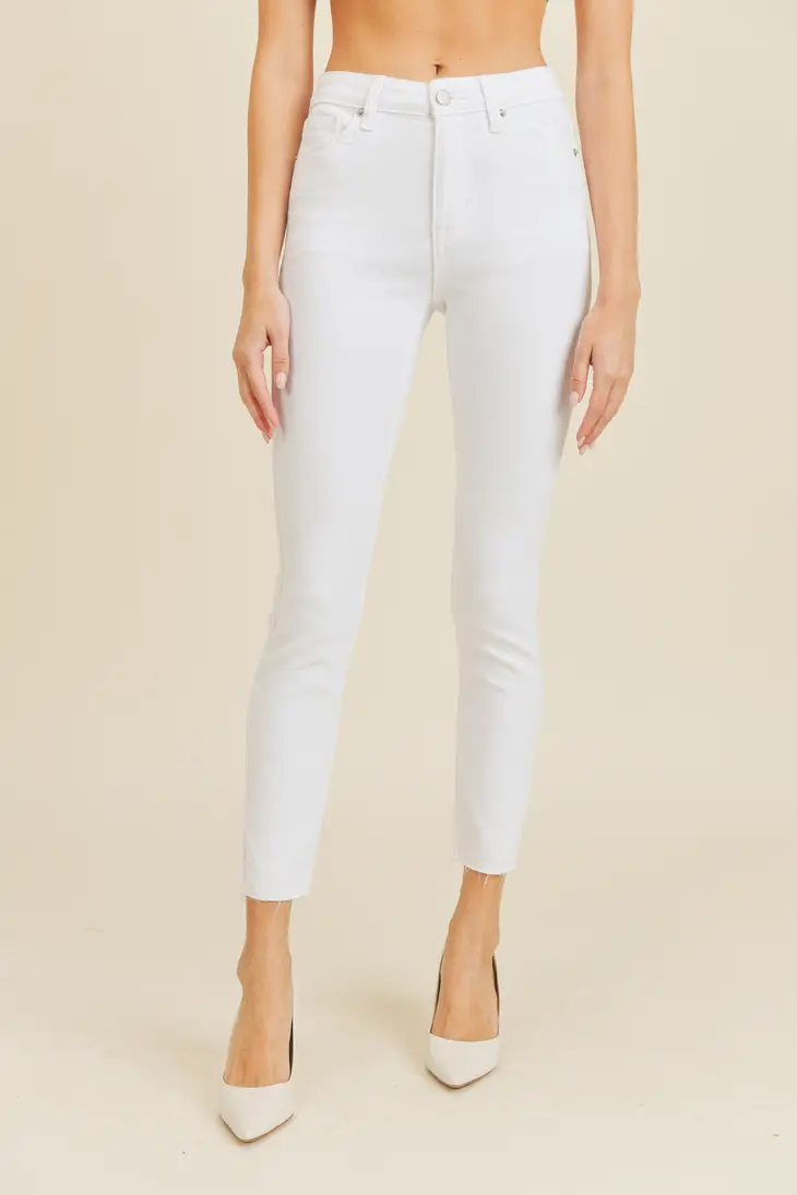 MALIBU SKINNY MID RISE SCISSOR CUT JEANS - WHITE