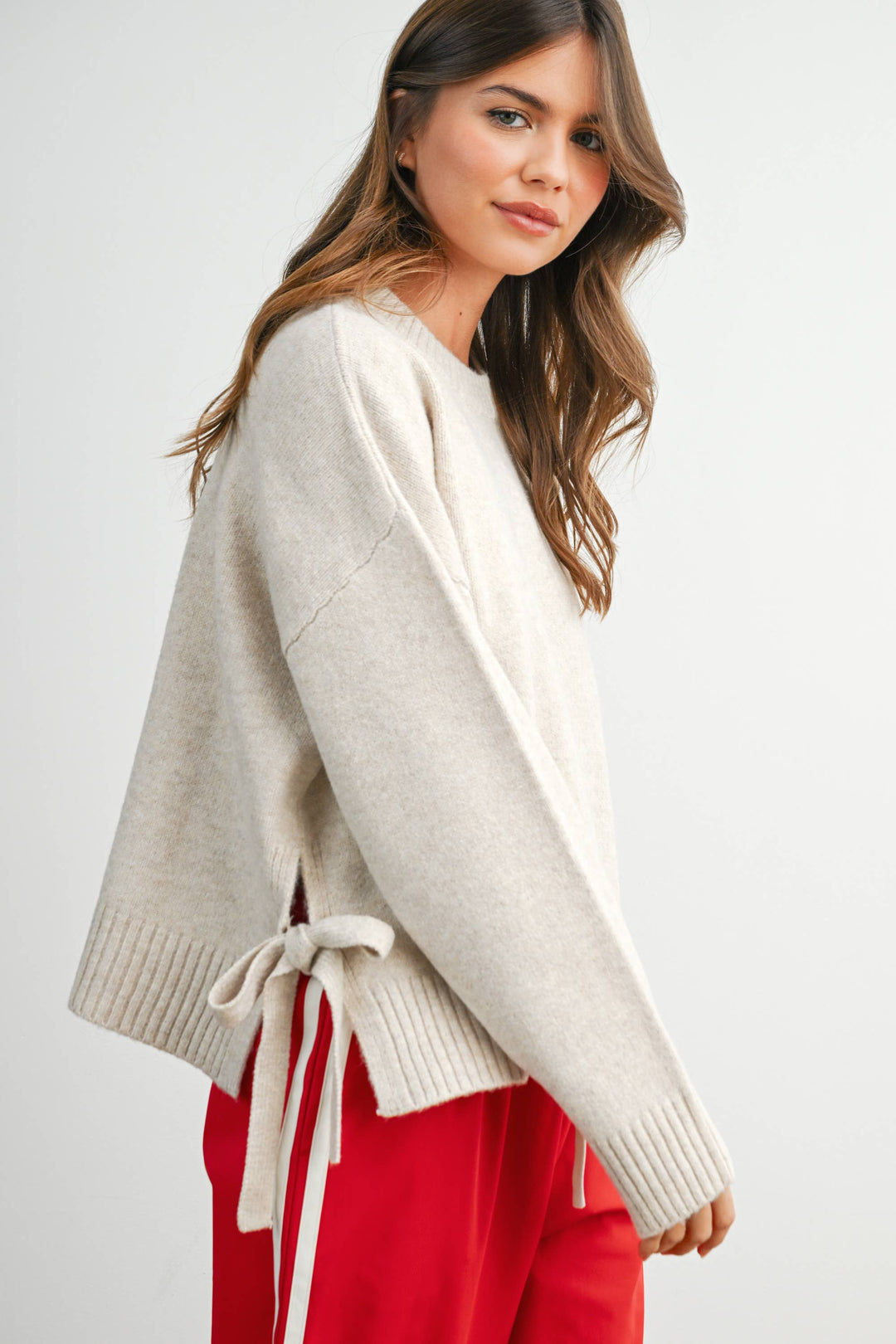 TIE SPLIT-HEM CREWNECK SWEATER - TAUPE