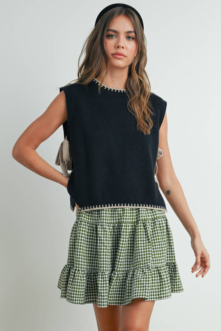 MOCK NECK SLEEVELESS SIDE TIE SWEATER - BLACK