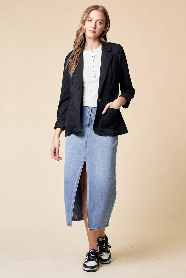 SHIRRED SLEEVE TEXTURED BLAZER - BLACK