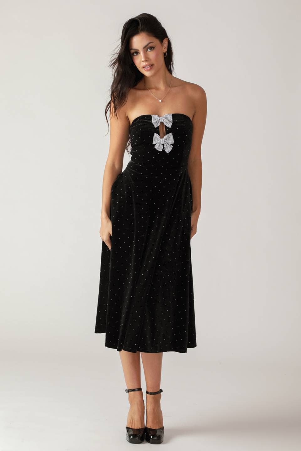 EMBELLISHED VELVET STRAPLESS MIDI DRESS - BLACK