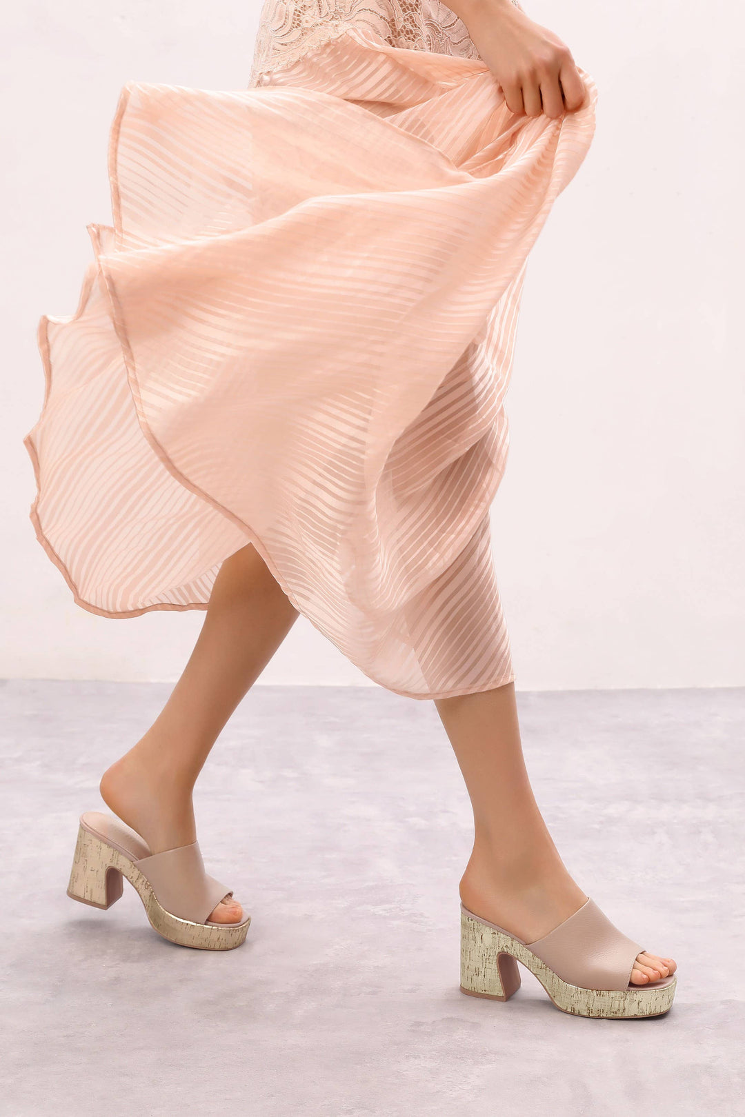 SUMMER PLATFORM VEGAN LEATHER SLIDES - BEIGE