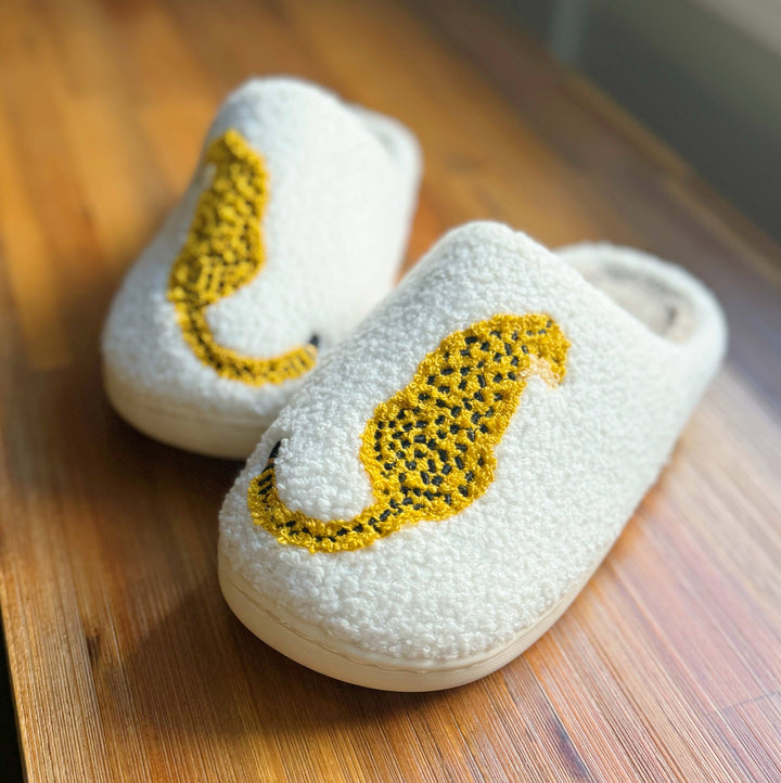 SITTING PRETTY CHEETAH LOUNGE SLIPPERS - IVORY