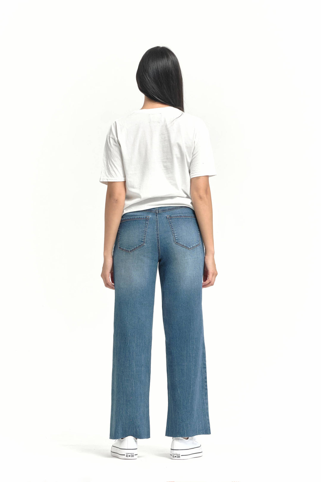 1822 DENIM ECO-FRIENDLY WIDE LEG JEAN W/ RAW HEM - MELLE WASH