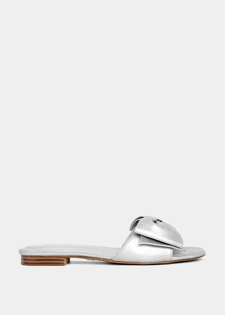 BREE SILVER BOW FLAT - SILVER