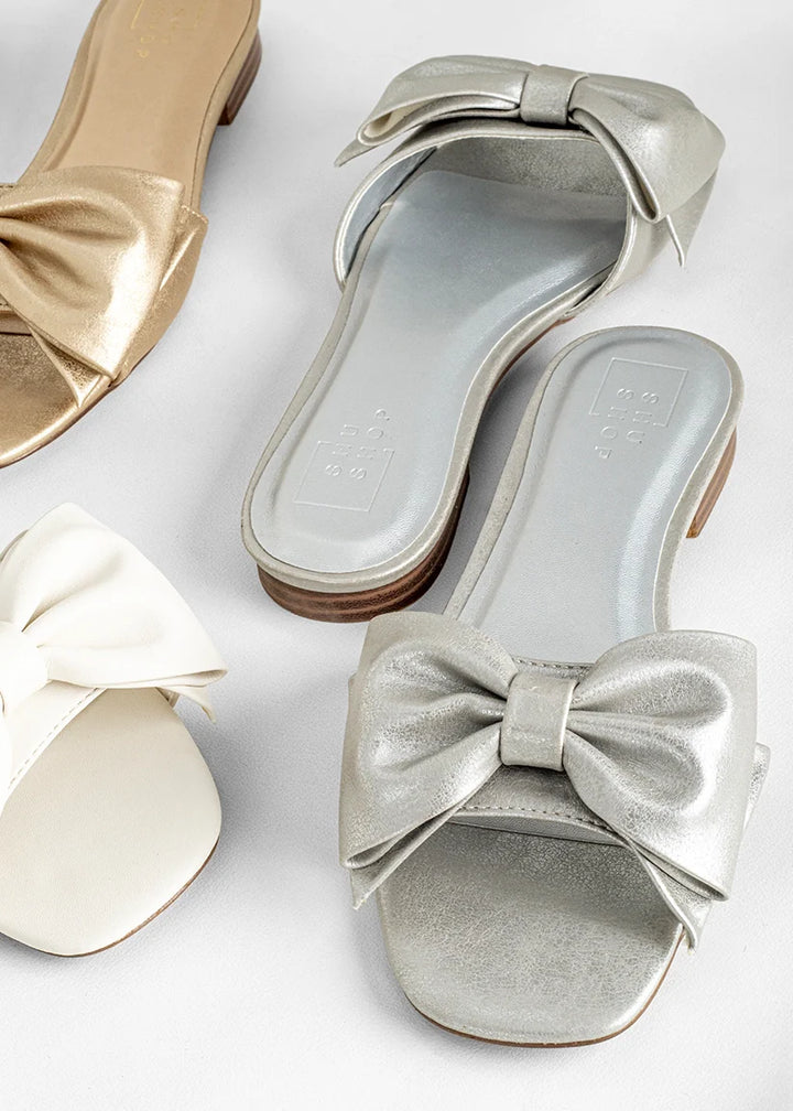 BREE SILVER BOW FLAT - SILVER