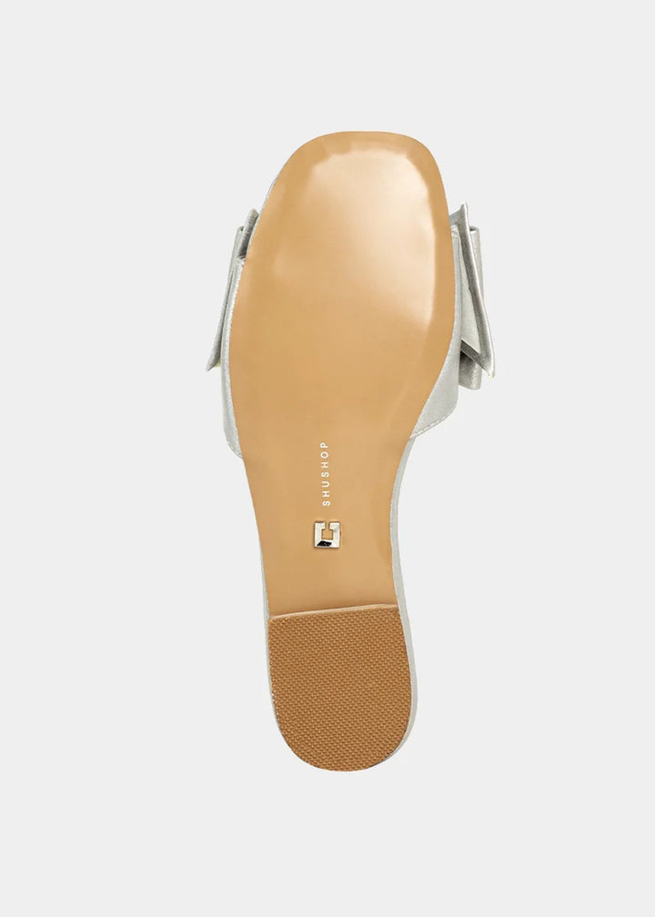 BREE SILVER BOW FLAT - SILVER