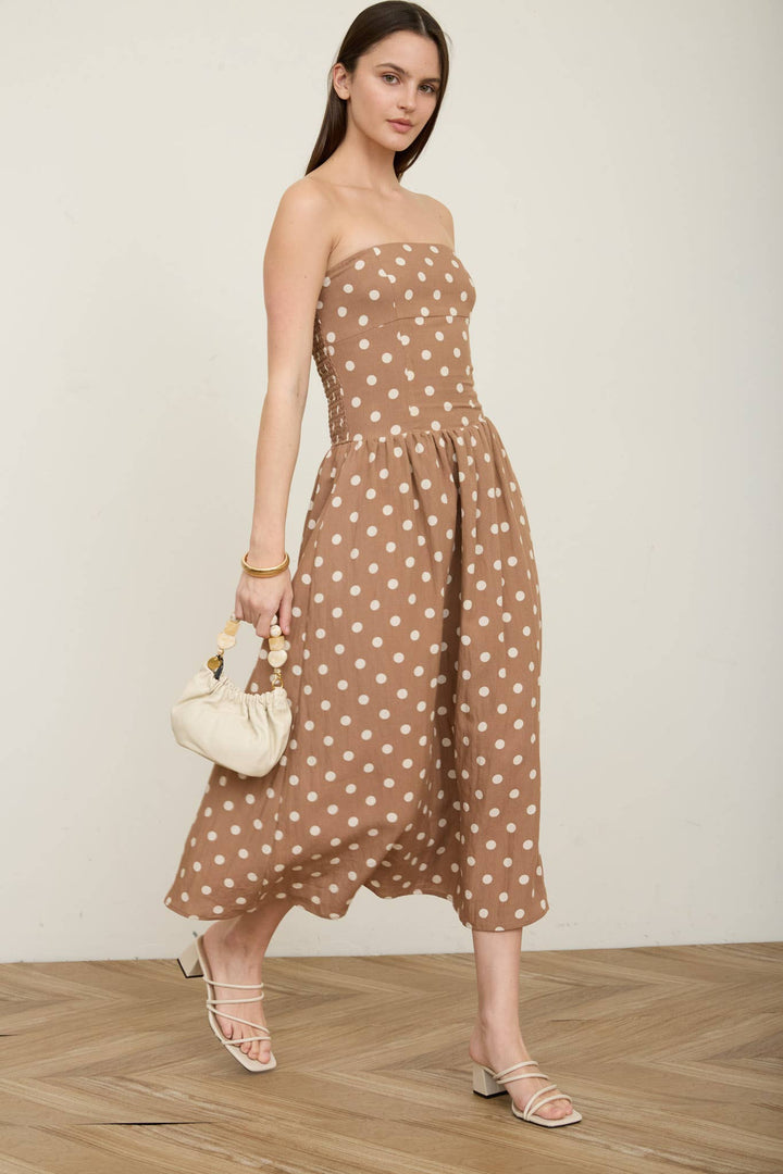 POLKA DOT STRAPLESS MIDI DRESS - MOCHA