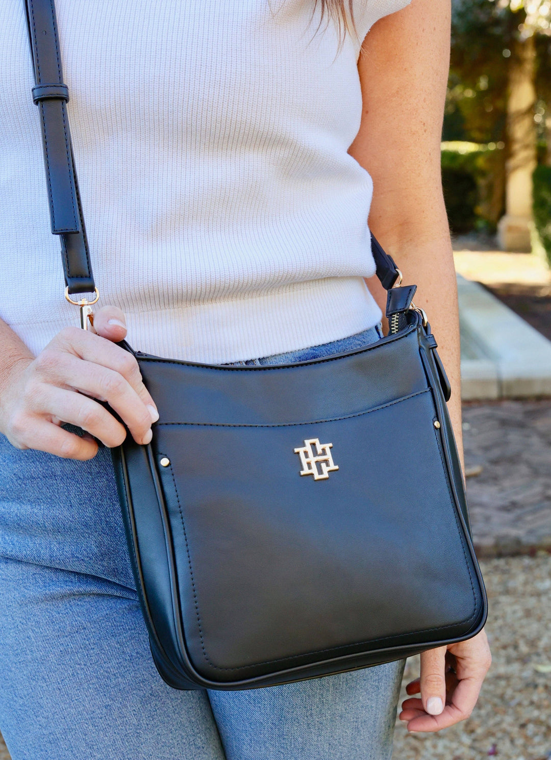 BETHANY CROSSBODY BAG - BLACK