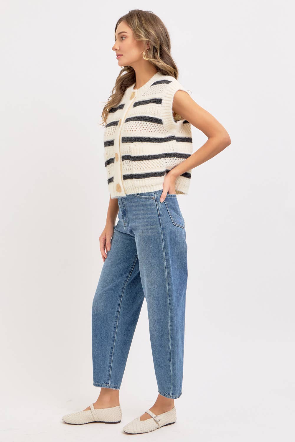 STRIPE SWEATER KNIT SLEEVELESS TOP - CREAM + NAVY