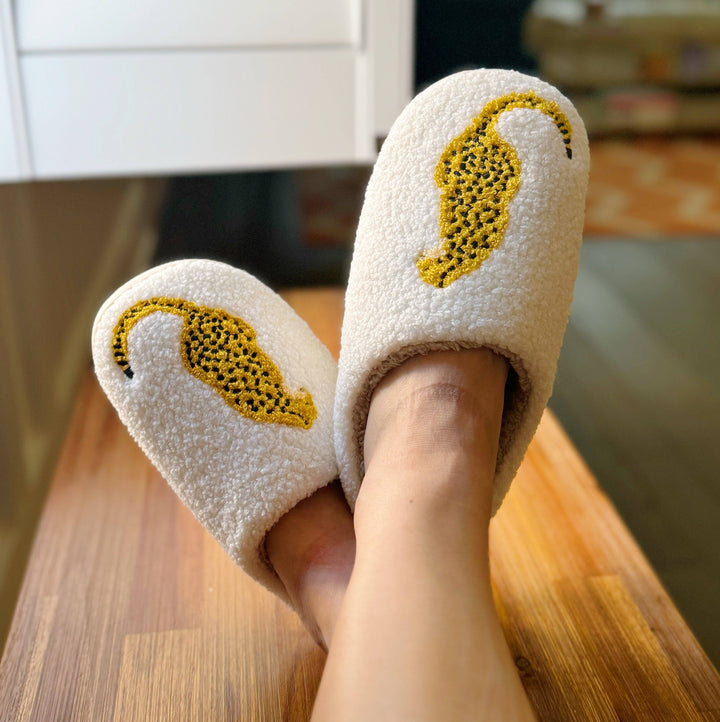 SITTING PRETTY CHEETAH LOUNGE SLIPPERS - IVORY