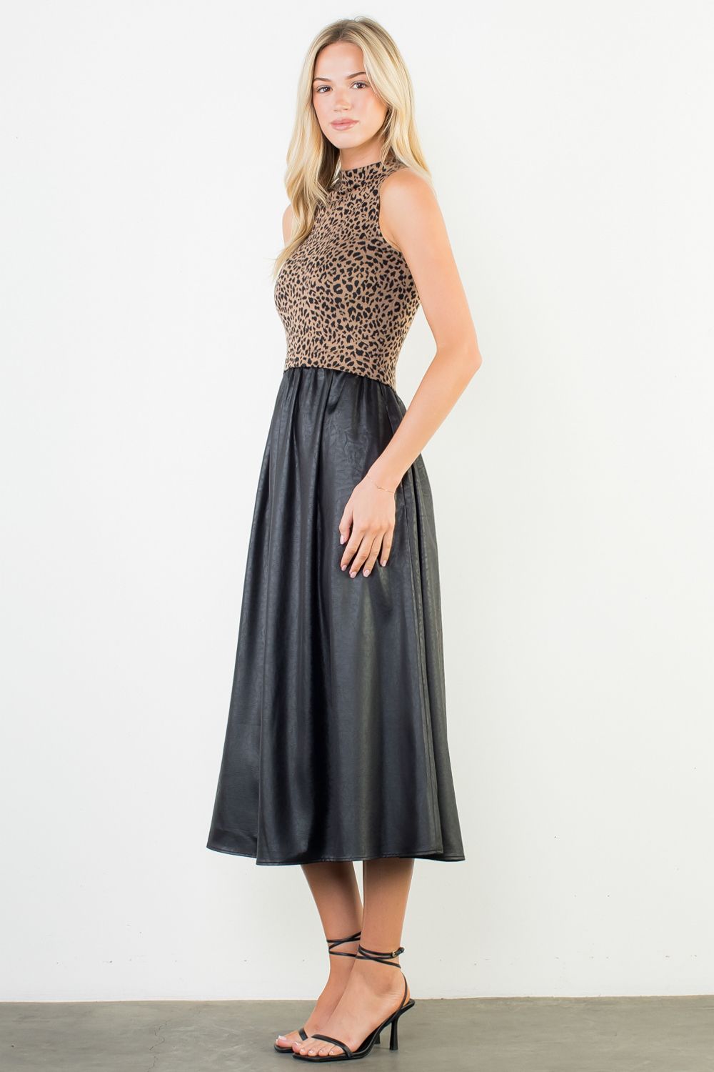 SLEEVELESS CHEETAH PRINT MIXED MEDIA DRESS - BLACK