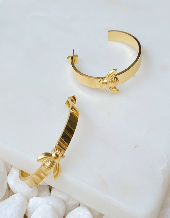 BEE LOVELY HOOP EARRINGS - GOLD